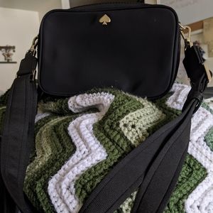 KATE SPADE DOUBLE ZIP CAMERA BAG  BLACK